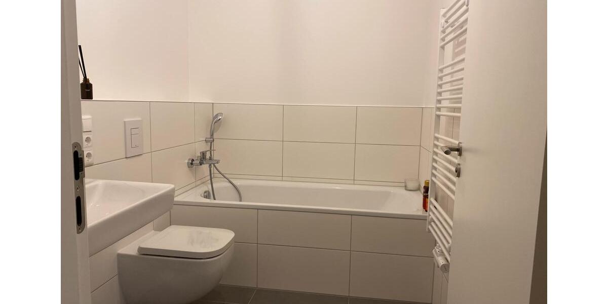 Free single room+private Bathrm in new building Rummelsburg 750€ 5 zimmer