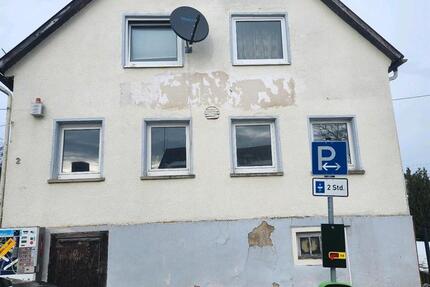 Haus Laichingen - 7 Zimmer, 159 m&sup2;, 1.700&euro; | Angebot:25055511