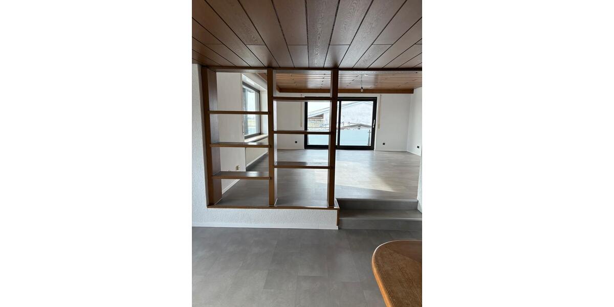 Etagenwohnung Schernfeld Birkhof - 4 Zimmer, 110 m&sup2;, 790&euro; | Angebot:25589286