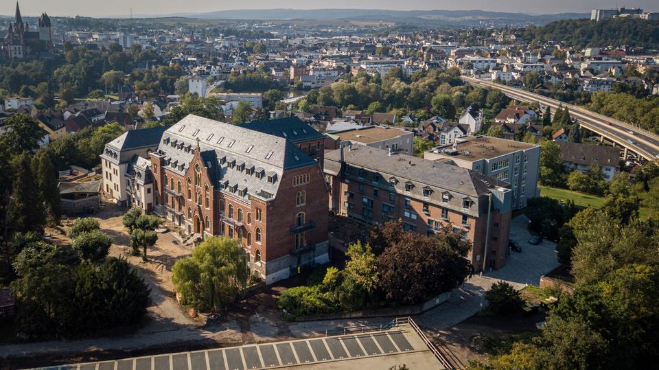 Hochwertige drei Zimmerwohnung mit Balkon im historischen Kloster Marienborn in Limburg a. d. Lahn! 3 zimmer