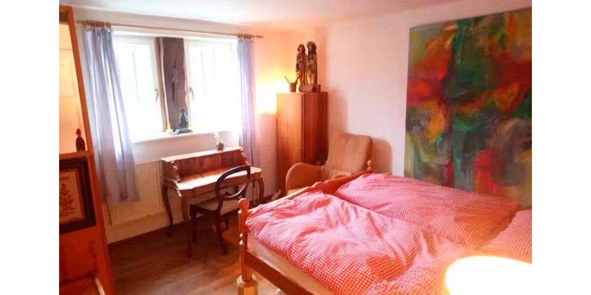 Einfamilienhaus Allendorf (Eder) - 7 Zimmer, 100 m&sup2;, 800&euro; | Angebot:24217675