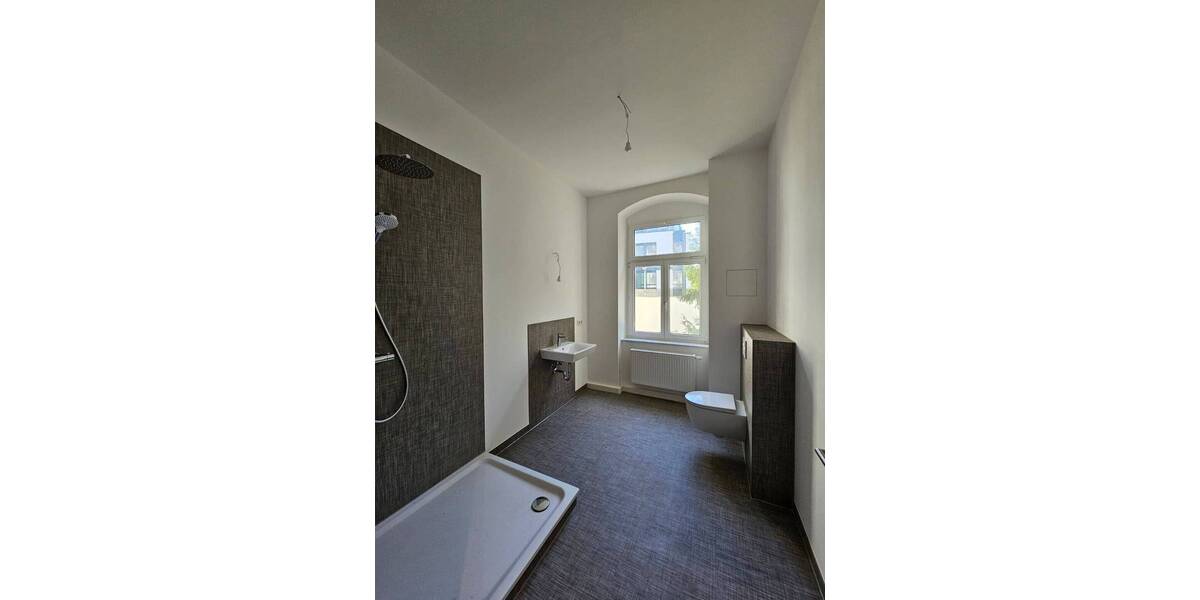 Etagenwohnung Dresden Äußere Neustadt - 5 Zimmer, 139 m&sup2;, 1.900&euro; | Angebot:26806226