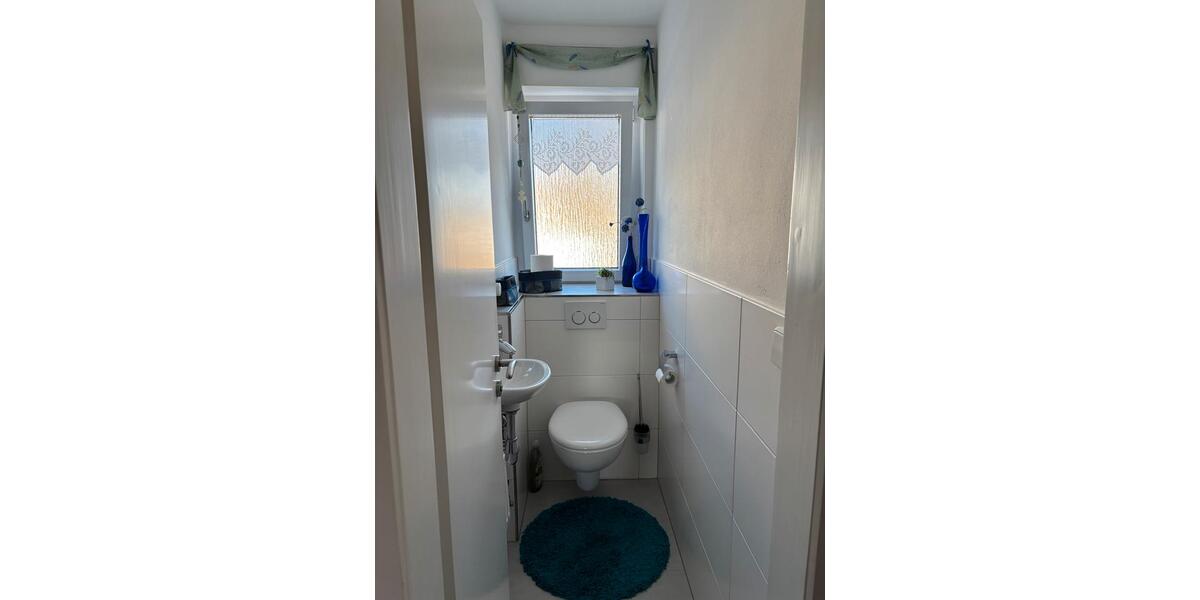 Dachgeschoßwohnung Waldburg - 4 Zimmer, 80 m&sup2;, 1.050&euro; | Angebot:25987912