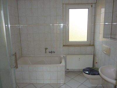 Etagenwohnung Teuchern - 2 Zimmer, 62 m&sup2;, 375&euro; | Angebot:25669896