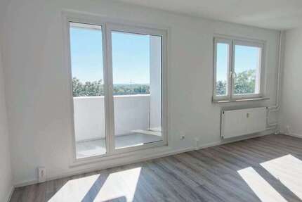 Wohnung zum Mieten in Halle 400 € 49.5 m²