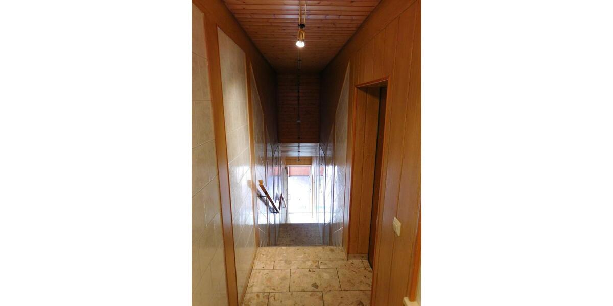 Dachgeschoßwohnung Wagenfeld - 6 Zimmer, 180 m&sup2;, 950&euro; | Angebot:24612960