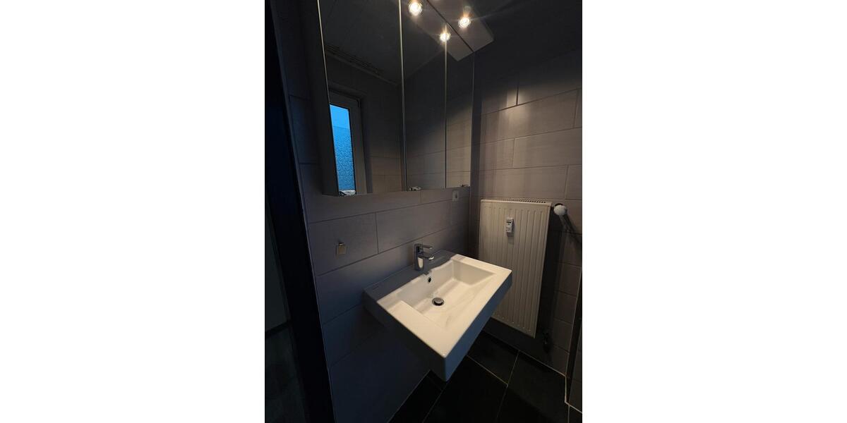 Etagenwohnung Ehringshausen - 1 Zimmer, 70 m&sup2;, 750&euro; | Angebot:24572181