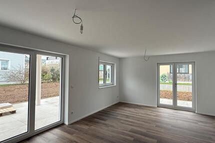 Barrierefreie 4,5-Zimmer-Wohnung im EG mit Terrasse & Garten 4 zimmer