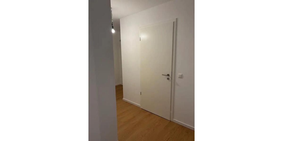 Etagenwohnung Rostock Groß-Klein - 4 Zimmer, 101 m&sup2;, 1.800&euro; | Angebot:26705592