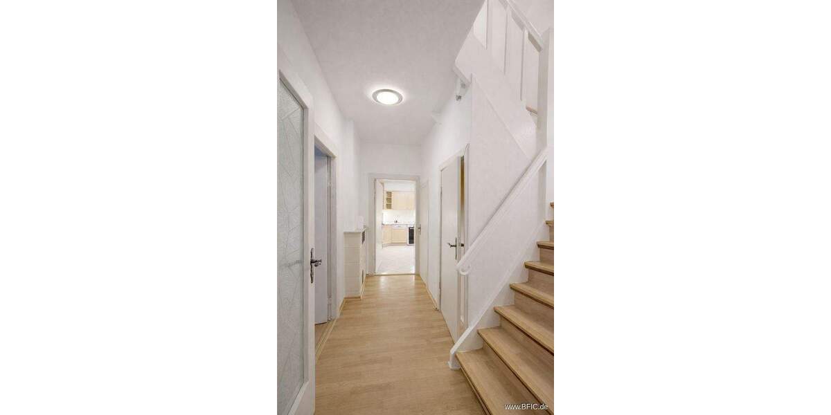 Einfamilienhaus zur Miete in Berlin-Kaulsdorf - Garage, Garten, großes Grundstück 5 zimmer