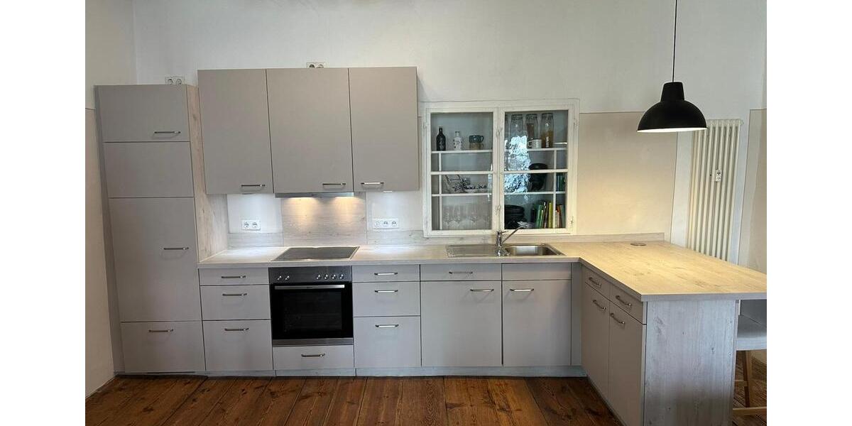 Etagenwohnung Burghausen - 2 Zimmer, 107 m&sup2;, 1.025&euro; | Angebot:25378085
