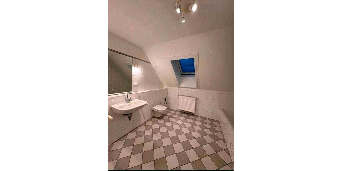 Etagenwohnung Jembke - 2 Zimmer, 105 m&sup2;, 1.050&euro; | Angebot:26038864