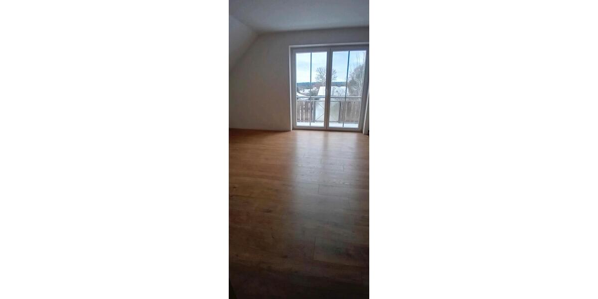 Etagenwohnung Selb - 1 Zimmer, 37 m&sup2;, 330&euro; | Angebot:26677234