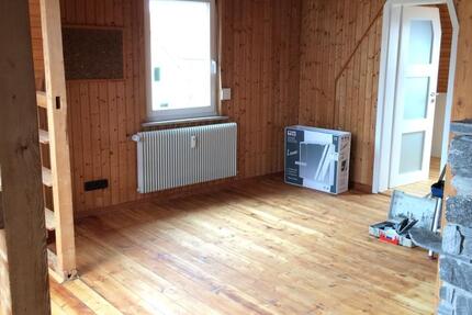 Schöne und helle 1-Zi. Dachgeschosswohnung in Pfullingen 1 zimmer