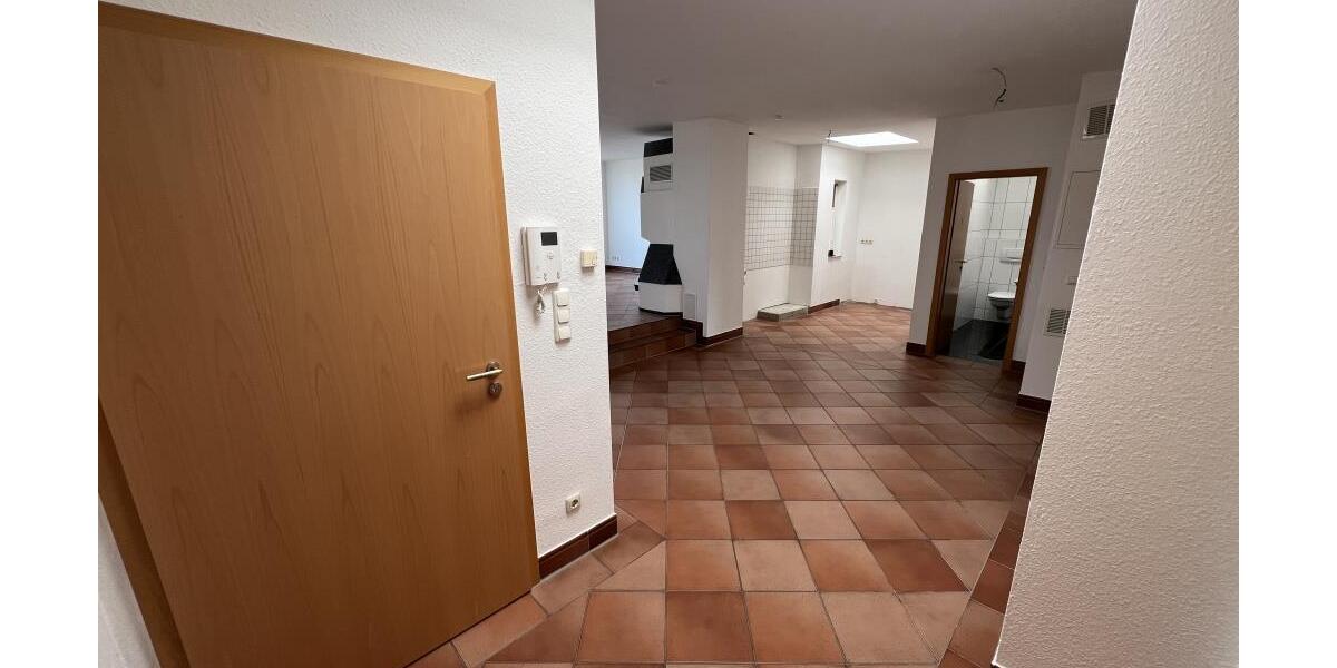 Dachterrasse, Kamin und Fußbodenheizung! Außergewöhnliche 4 Zimmer Wohnung in ruhiger Innenstadtlage! - Etagenwohnung Gera Ostviertel | Angebot:26845300