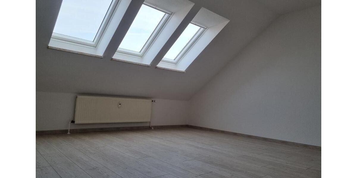 Dachgeschoßwohnung Halberstadt - 3 Zimmer, 87 m&sup2;, 524&euro; | Angebot:25865844