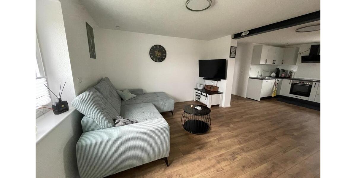 Kernsanierte 3-Zimmer-Wohnung (HP) mit großer Süd-Terrasse 3 zimmer