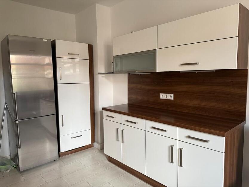 Großzügige 4-Zim-Wohnung in beste Lage. Best für WG oder Familien