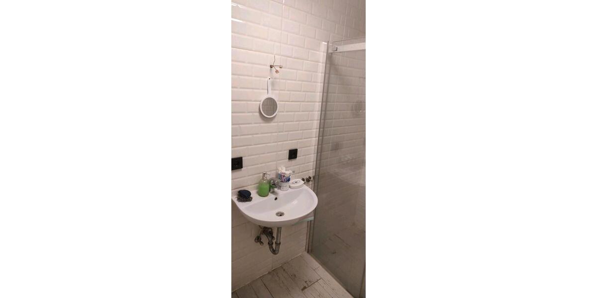 Etagenwohnung Saarbrücken West - 1 Zimmer, 30 m&sup2;, 680&euro; | Angebot:26444345