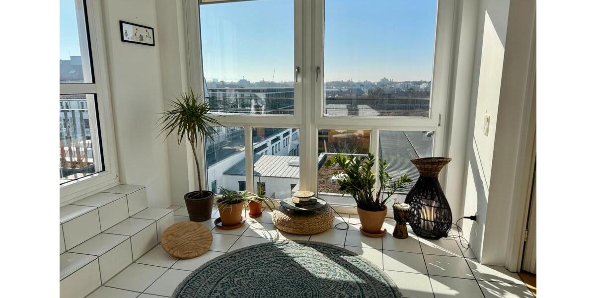 Dachgeschoßwohnung München Schwanthalerhöhe - 4 Zimmer, 109 m&sup2;, 2.950&euro; | Angebot:25764432