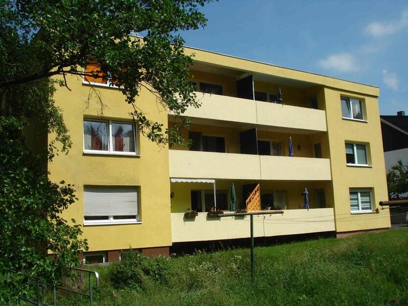 Vielseitige, ruhige 3-Zimmer-Wohnung mit Balkon zimmer