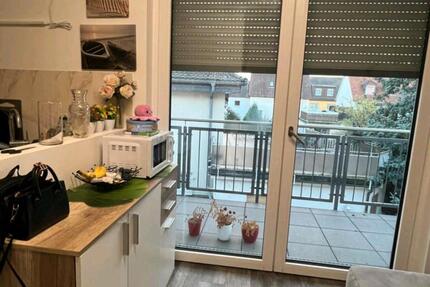 Sperate room available in 3 Zimmer flat