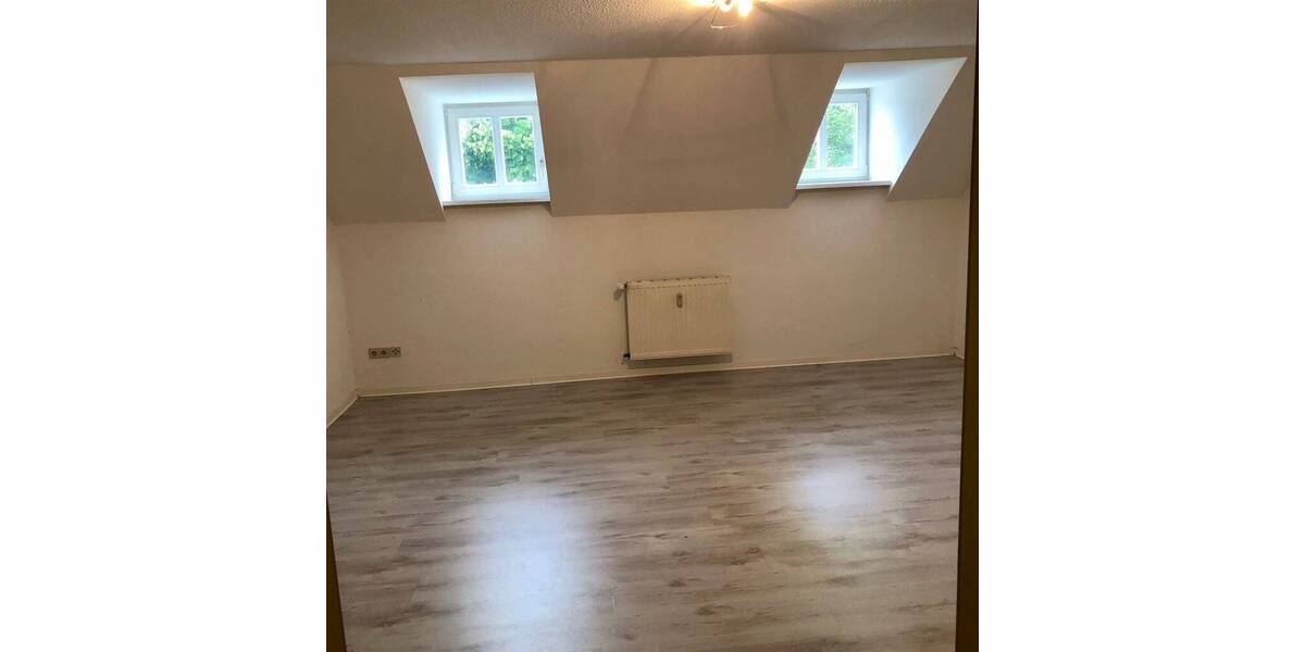 Dachgeschosswohnung - mehr als nur eine Wohnung, eine neue Perspektive. 2 zimmer