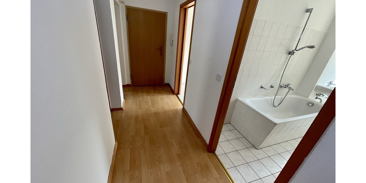 Gera-Langenberg! 4 Raum Whg. mit Balkon und Wanne! - Etagenwohnung Gera Langenberg | Angebot:27190932