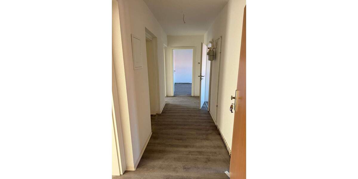 Etagenwohnung Zeitz - 4 Zimmer, 73 m&sup2;, 450&euro; | Angebot:25728357