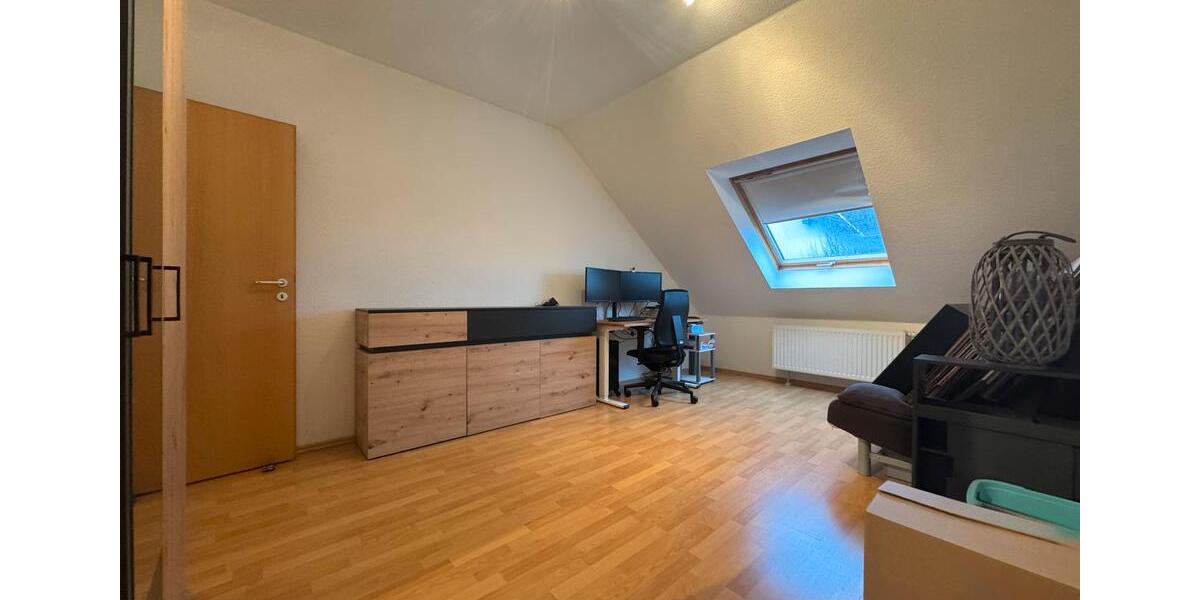*Helle 2-Zimmer-Wohnung mit Balkon in Leichlingen* 3 zimmer
