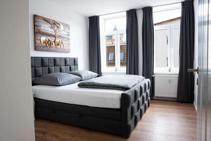 Ferienwohnung - möbliertes Apartment - Wohnen auf Zeit in der Schweriner Altstadt 2 zimmer