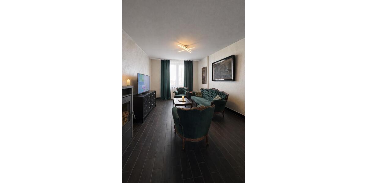Dachgeschoßwohnung Plauen Altstadt - 5 Zimmer, 130 m&sup2;, 1.000&euro; | Angebot:26405227