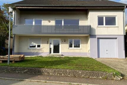 Haus Rosenfeld - 6 Zimmer, 150 m&sup2;, 1.200&euro; | Angebot:25050247