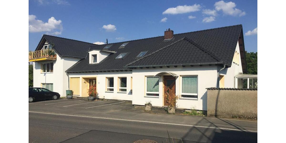 Etagenwohnung Lohmar - 5 Zimmer, 227 m&sup2;, 2.050&euro; | Angebot:24837986