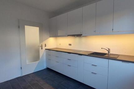 Renovierte 4-ZKB, Garage, XXL-Terrasse, neue Küche, Blumenviertel 4 zimmer