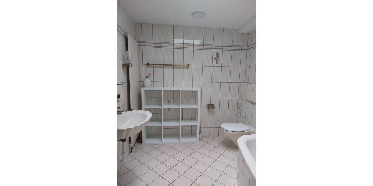 Etagenwohnung Siegburg - 3 Zimmer, 83 m&sup2;, 715&euro; | Angebot:26672294