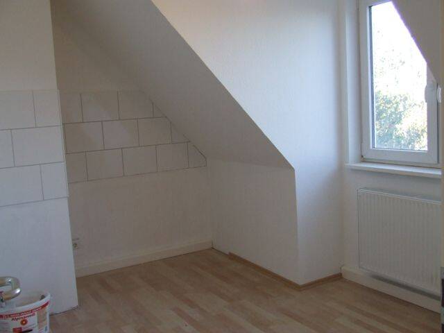 zentral gelegene 2-Zimmer-Wohnung im DG