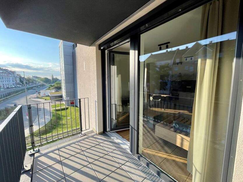 Ab sofort! Helle, möblierte 1-Zimmer-Wohnung mit Balkon!