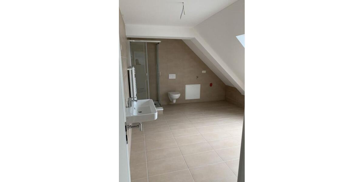 Etagenwohnung Winzer - 4 Zimmer, 98 m&sup2;, 650&euro; | Angebot:24660494