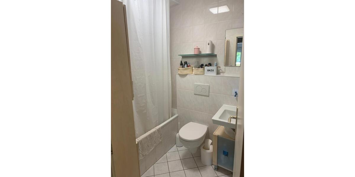 Etagenwohnung Wiesbaden Dotzheim - 3 Zimmer, 80 m&sup2;, 1.350&euro; | Angebot:26493137
