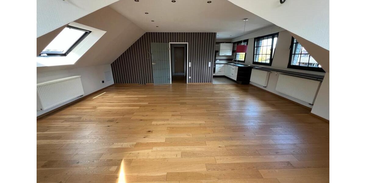 Dachgeschoßwohnung Gescher - 3 Zimmer, 100 m&sup2;, 1.000&euro; | Angebot:26482622
