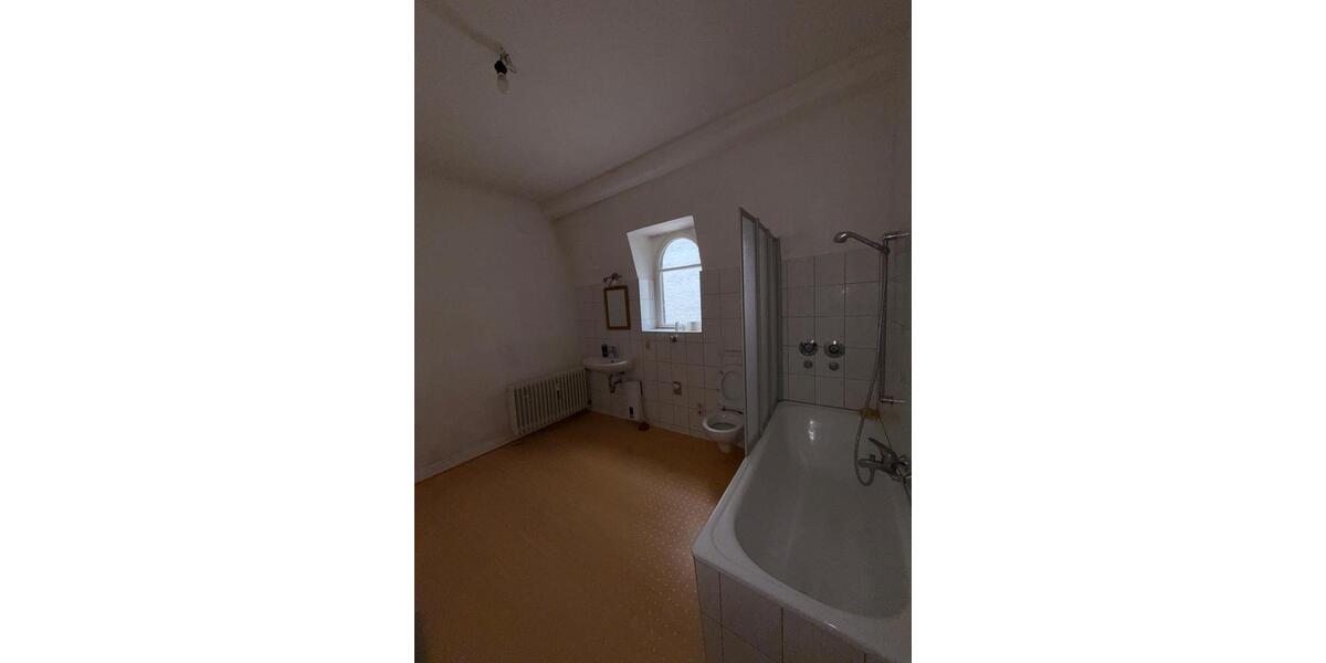 Dachgeschoßwohnung Bad Ems - 4 Zimmer, 116 m&sup2;, 650&euro; | Angebot:26228465