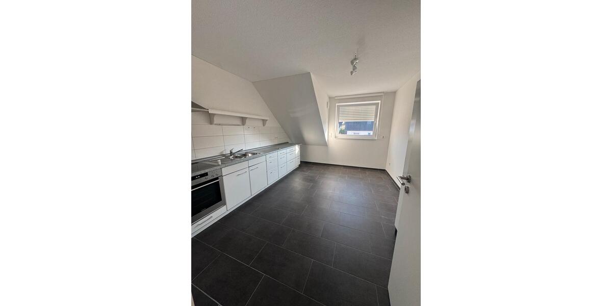 Dachgeschoßwohnung Bad Oeynhausen Rehme - 2 Zimmer, 80 m&sup2;, 820&euro; | Angebot:26297454