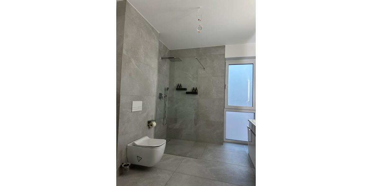 Etagenwohnung Reichshof - 3 Zimmer, 85 m&sup2;, 1.100&euro; | Angebot:24646939