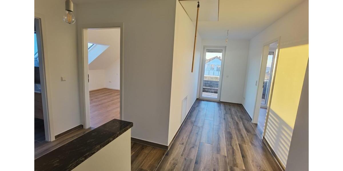 Etagenwohnung Großbettlingen - 4 Zimmer, 128 m&sup2;, 2.100&euro; | Angebot:26478696
