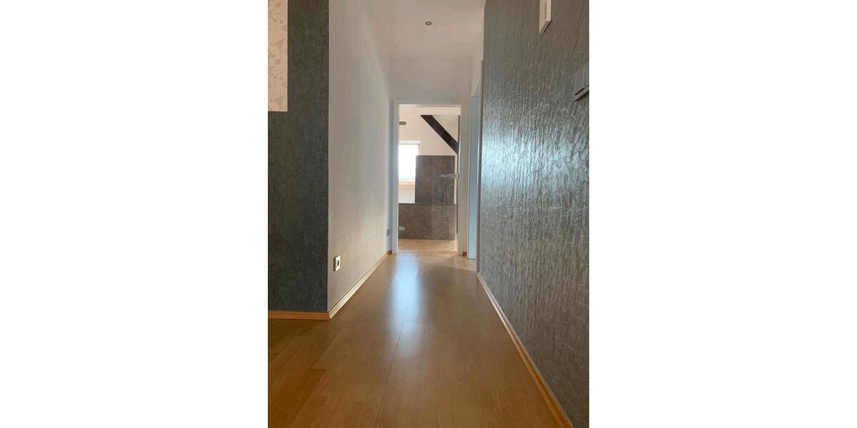 Dachgeschoßwohnung Halberstadt - 3.5 Zimmer, 114 m&sup2;, 700&euro; | Angebot:26151733