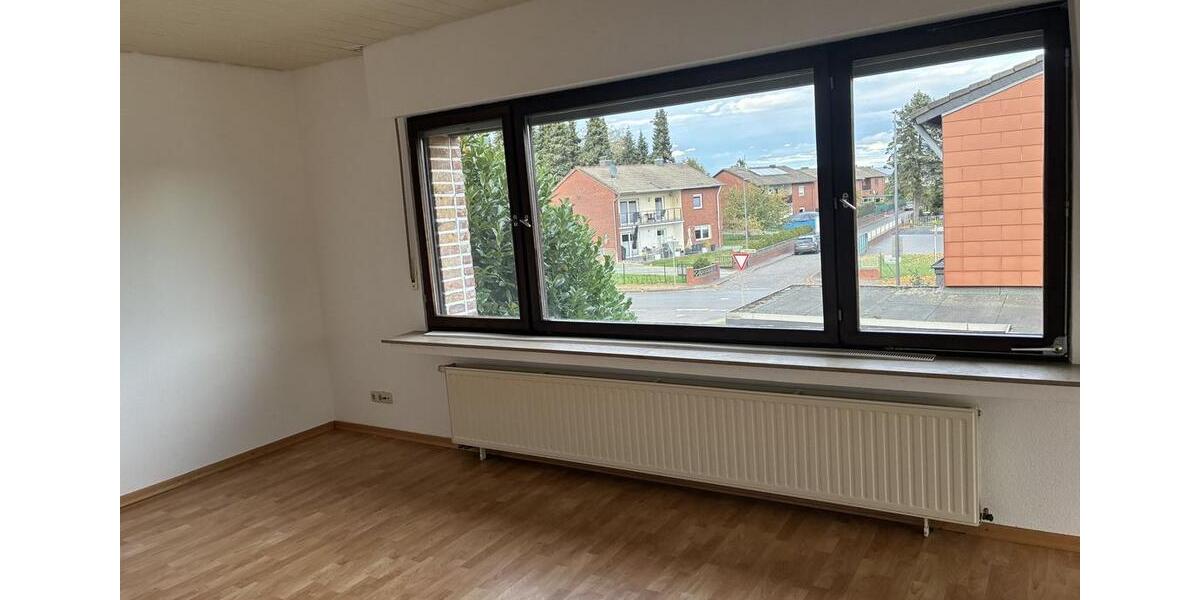 Etagenwohnung Baesweiler - 1 Zimmer, 73 m&sup2;, 555&euro; | Angebot:26003654