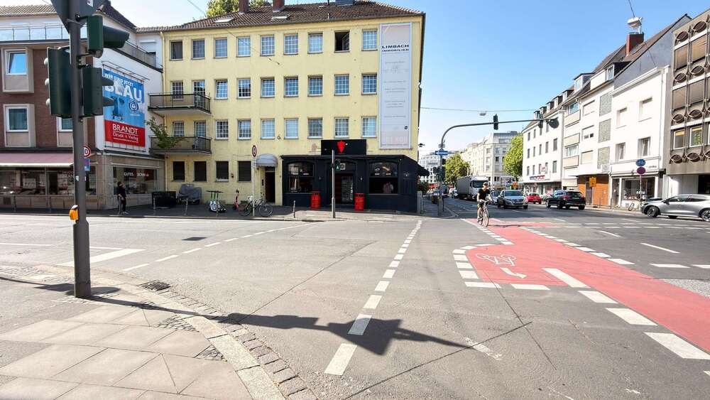 Toplage Bonn: Gut laufende Gastronomie mit Wohnung & kompletter Ausstattung - Gewerbeobjekt Bonn | Angebot:26961511