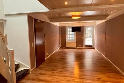 Wohnung Rostock - 6 Zimmer, 140 m&sup2;, 1.840&euro; | Angebot:25149192