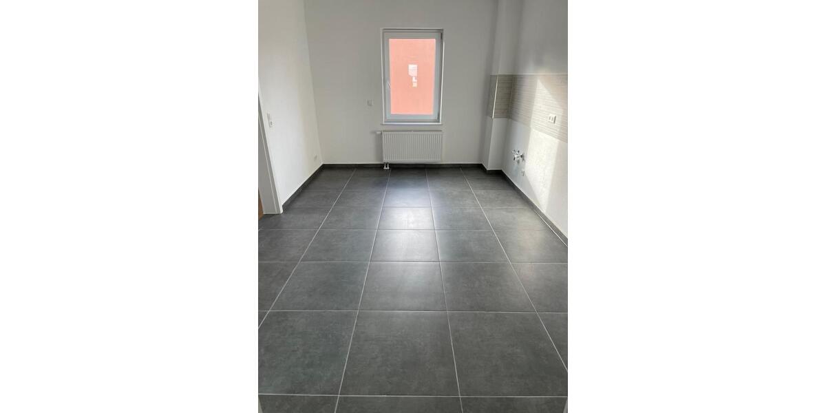 Dachgeschoßwohnung Pirmasens - 6 Zimmer, 138 m&sup2;, 1.200&euro; | Angebot:25395415
